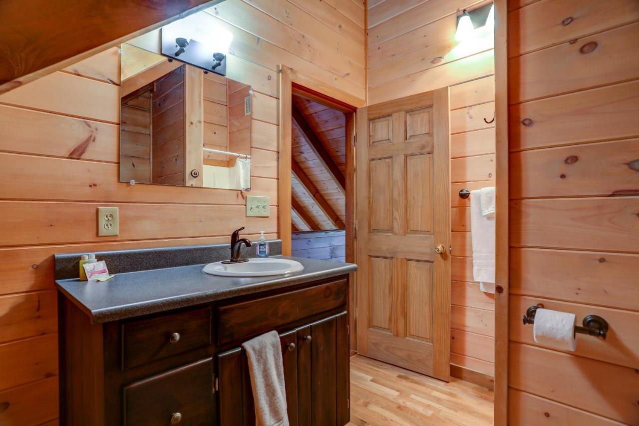 Bear Naked Bungalow ブルーリッジ山脈 エクステリア 写真