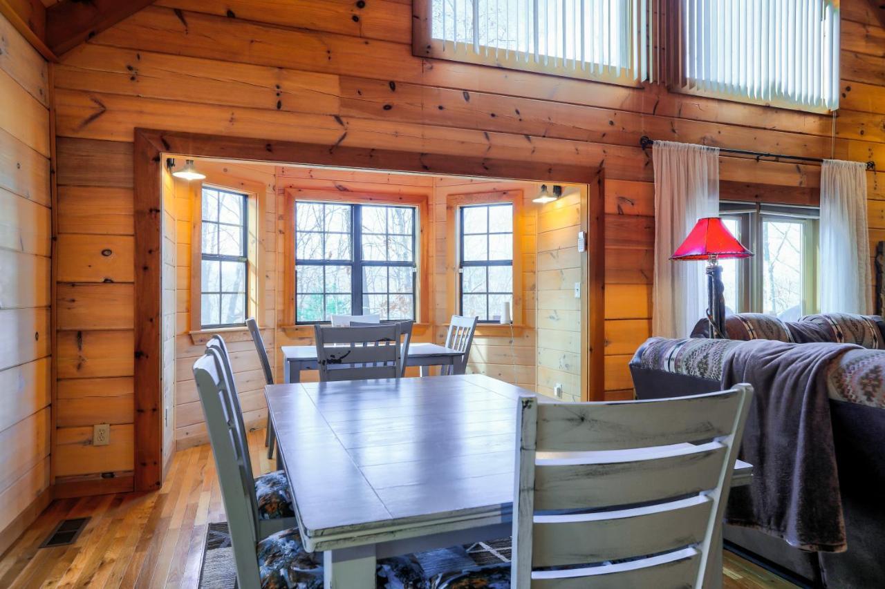 Bear Naked Bungalow ブルーリッジ山脈 エクステリア 写真