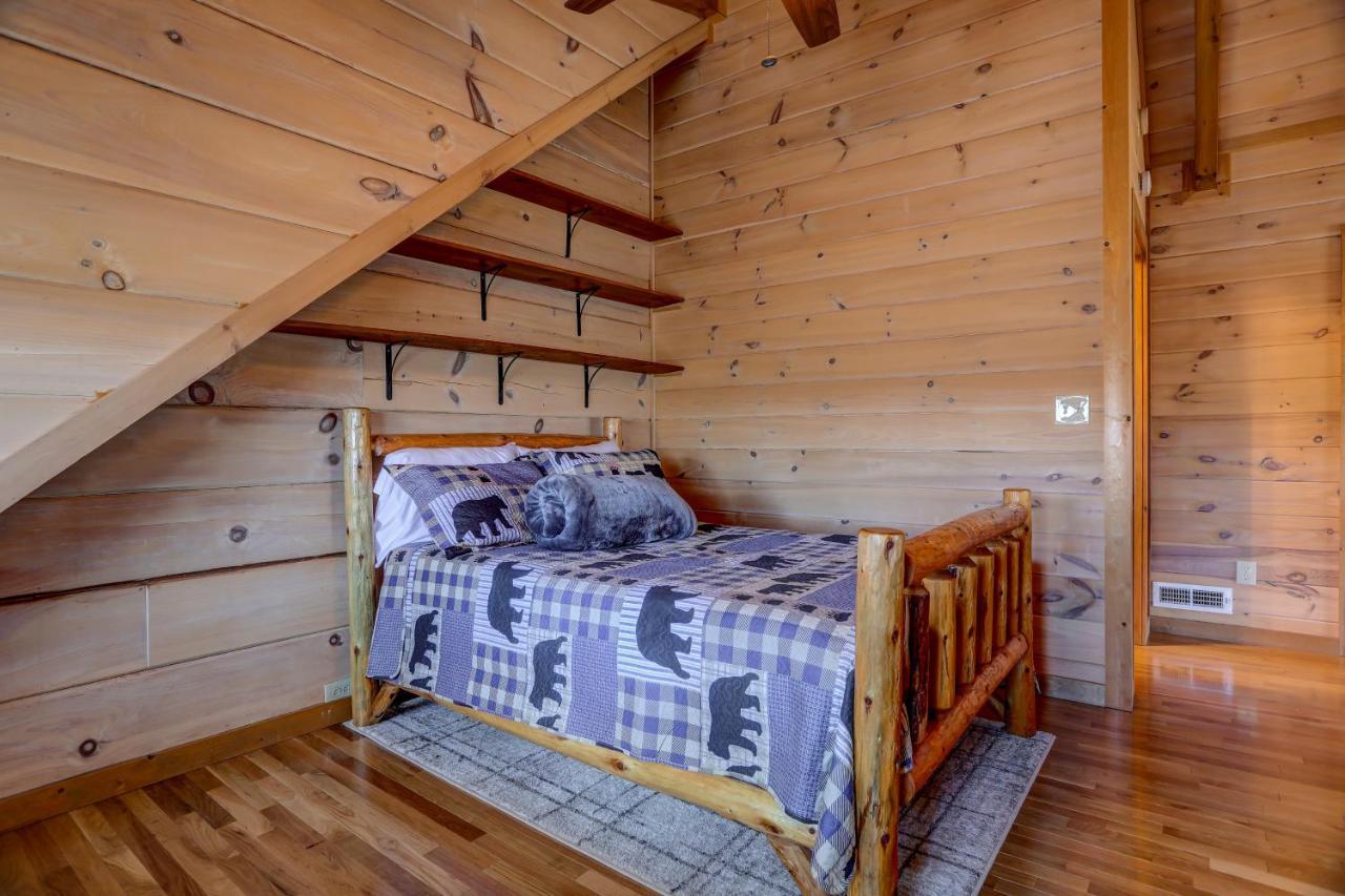 Bear Naked Bungalow ブルーリッジ山脈 エクステリア 写真