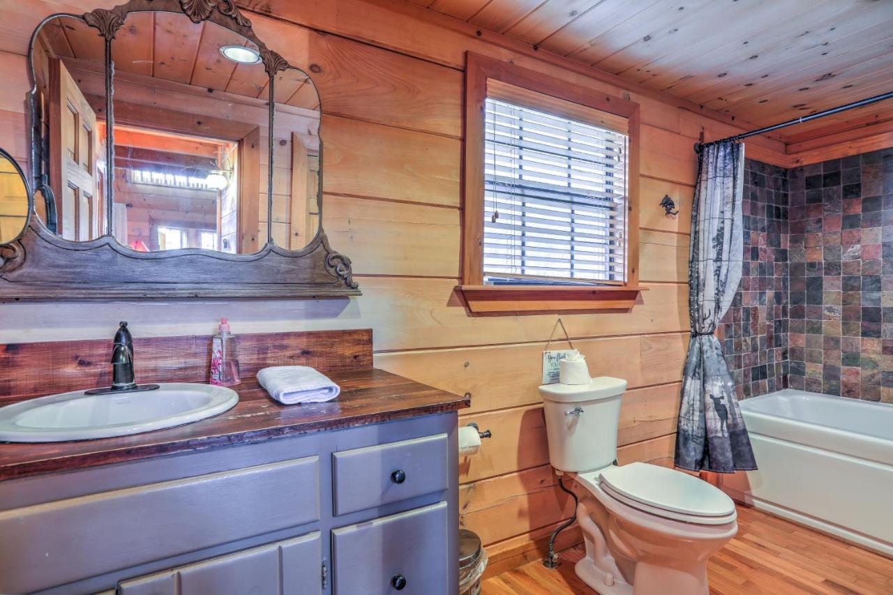 Bear Naked Bungalow ブルーリッジ山脈 エクステリア 写真