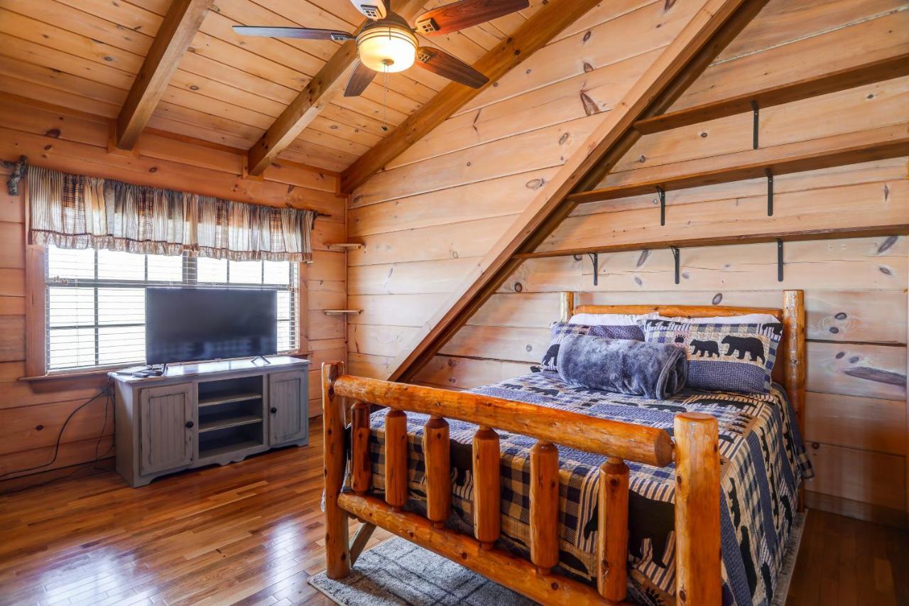 Bear Naked Bungalow ブルーリッジ山脈 エクステリア 写真