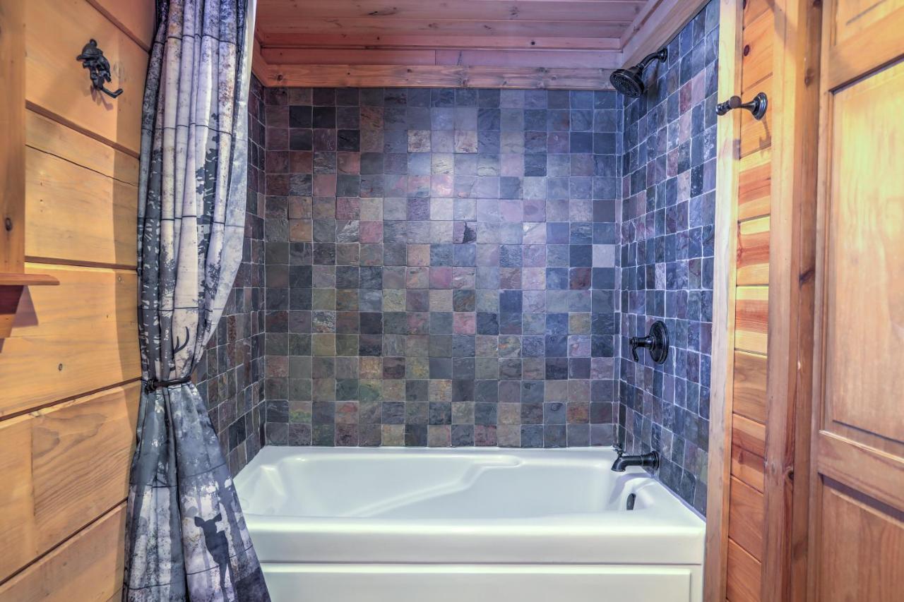 Bear Naked Bungalow ブルーリッジ山脈 エクステリア 写真